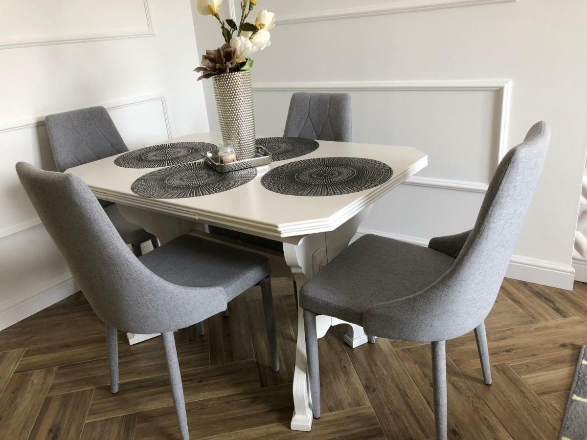 קילצה Family & Business Elegant Apartments Ul Warszawska - 2 Bedroom, Balcony, Parking מראה חיצוני תמונה
