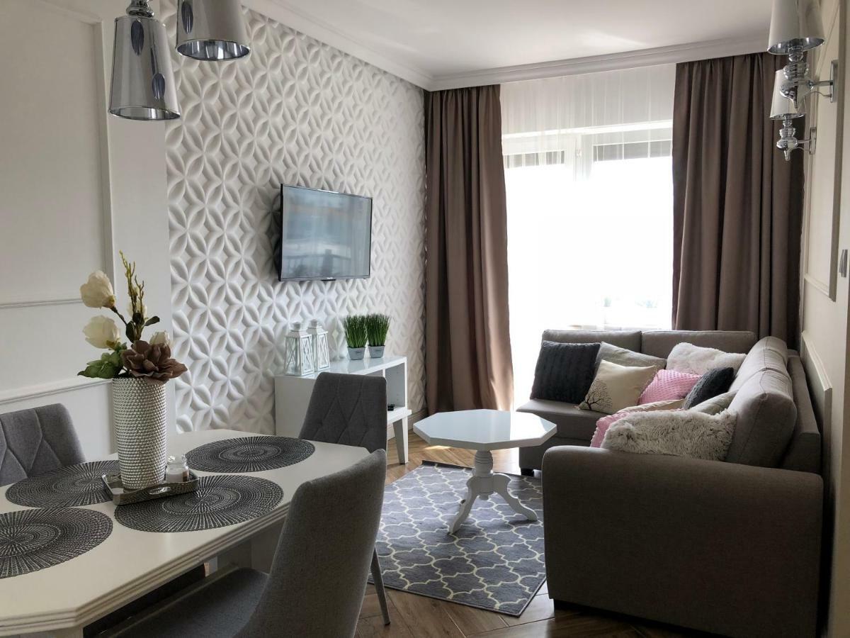 קילצה Family & Business Elegant Apartments Ul Warszawska - 2 Bedroom, Balcony, Parking מראה חיצוני תמונה