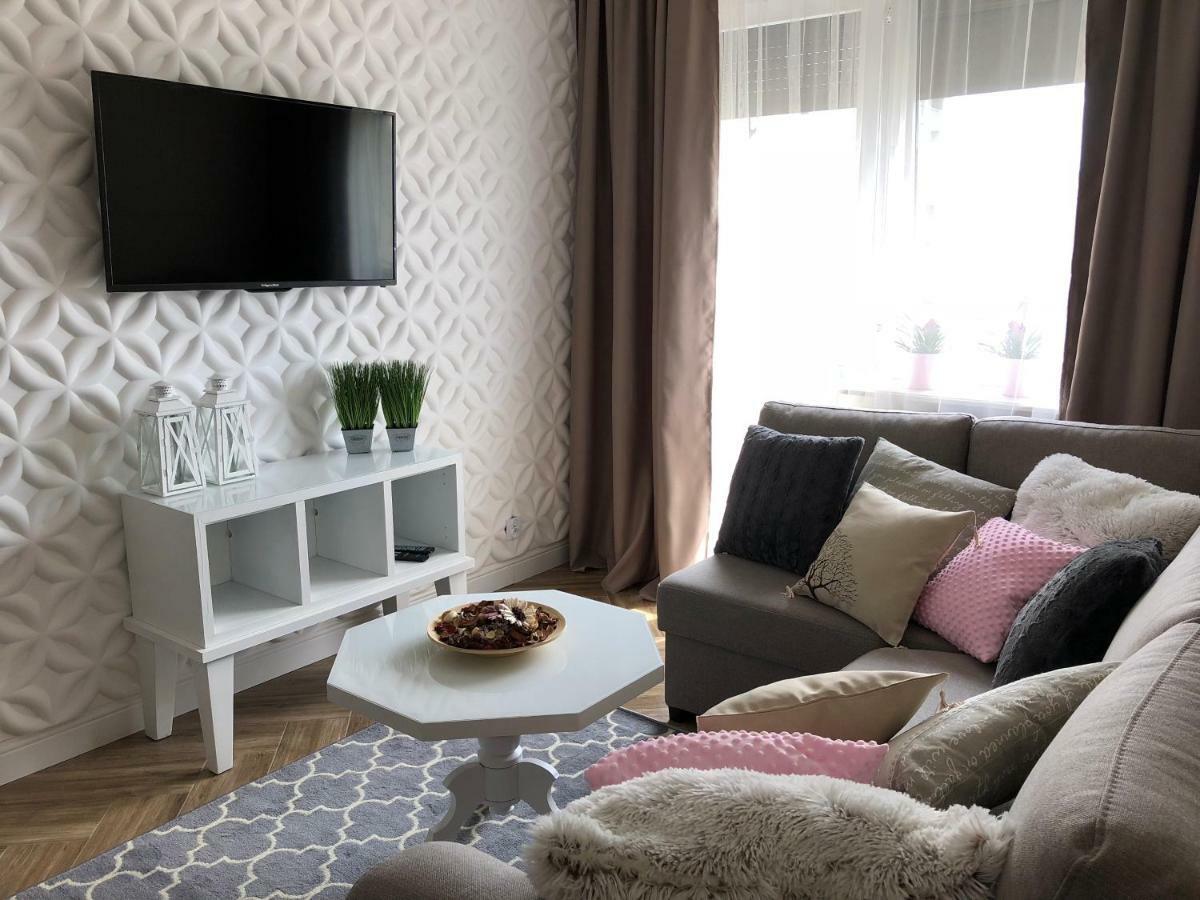 קילצה Family & Business Elegant Apartments Ul Warszawska - 2 Bedroom, Balcony, Parking מראה חיצוני תמונה